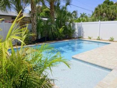 Two Bedroom wonderful Pool Home on Anna Maria